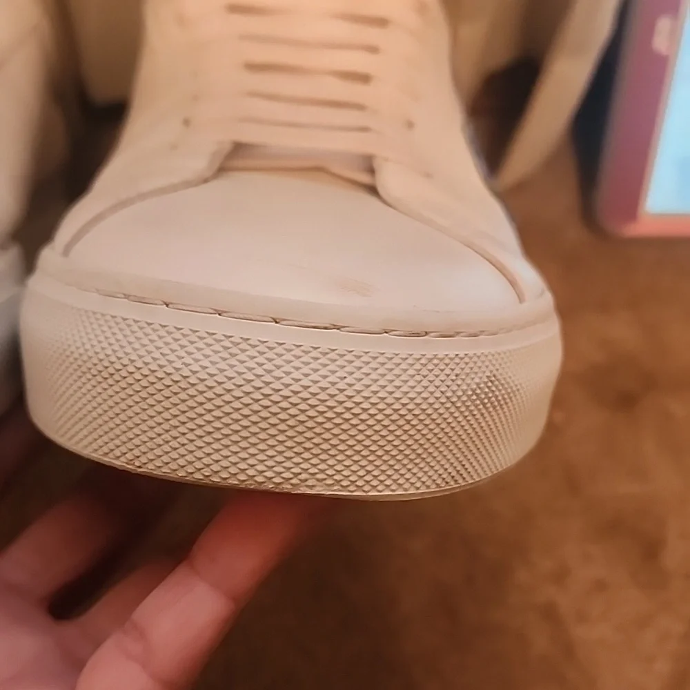 Givenchy Urban Street Leather Sneakers - Picture 9 of 16